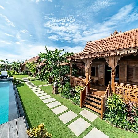 Lima Beach Inn Munggu Екстер'єр фото