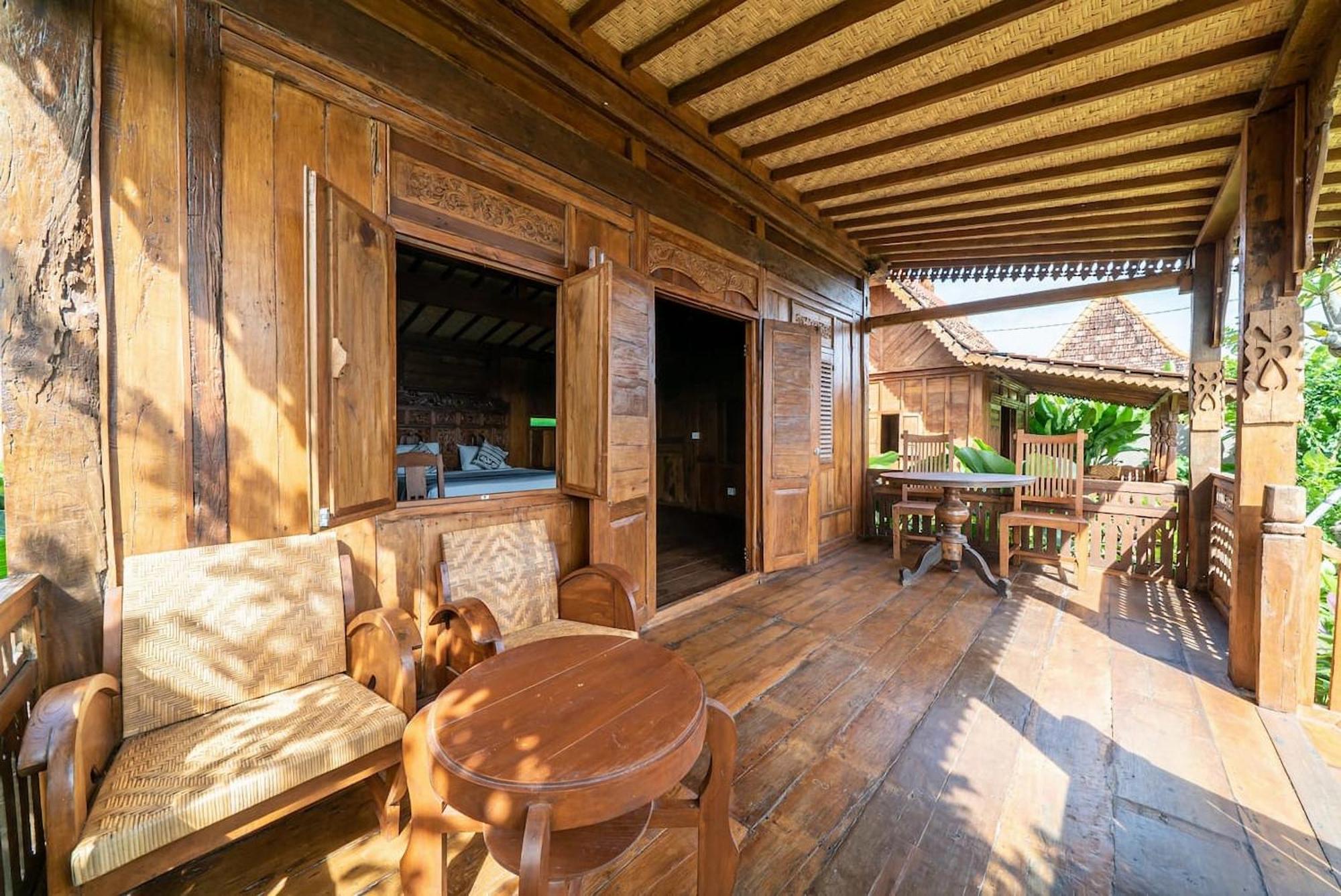 Lima Beach Inn Munggu Екстер'єр фото