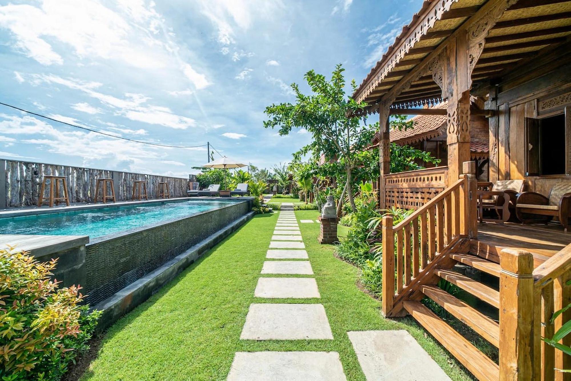 Lima Beach Inn Munggu Екстер'єр фото
